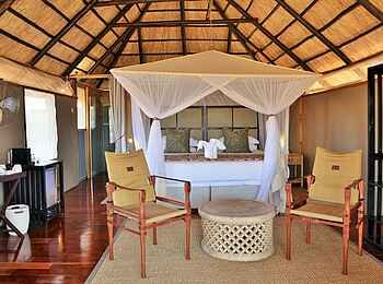 Khulu Bush Camp: Luxury Suite Khulu Bush Camp: Luxury Suite