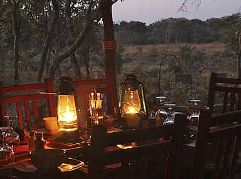Musekese Camp: Abendessen Musekese Camp: Abendessen