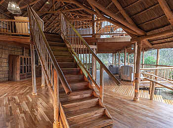 Oliver's Camp: Blick in die Lounge