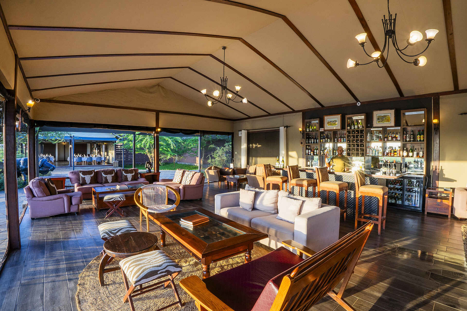Serengeti Sametu Camp: Die Bar