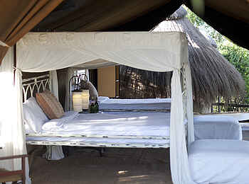 Serian Camp: Doppelbetten