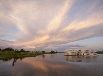 Zambezi Queen: Abendstimmung auf dem Chobe River