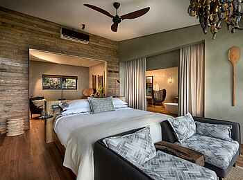 Bumi Hills Safari Lodge: Baobab Suite - Doppelbett Bumi Hills Safari Lodge: Baobab Suite - Doppelbett