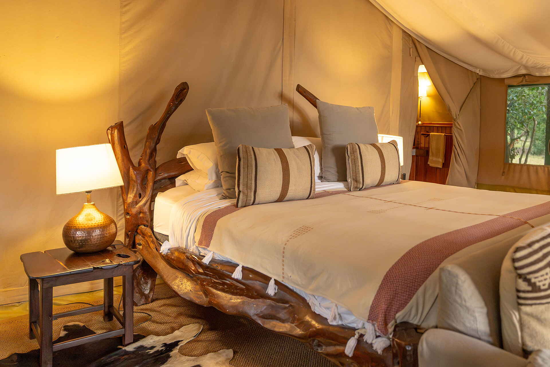 Governors' Il Moran Camp: Luxury Tent Bett Governors' Il Moran Camp: Luxury Tent Bett