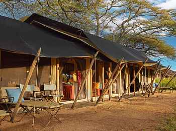 Legendary Nyasi Tented Camp: Blick auf das Familienzelt