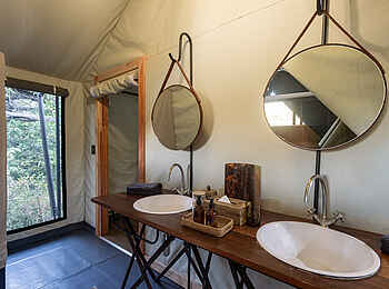Machaba Camp: Doppelwaschbecken