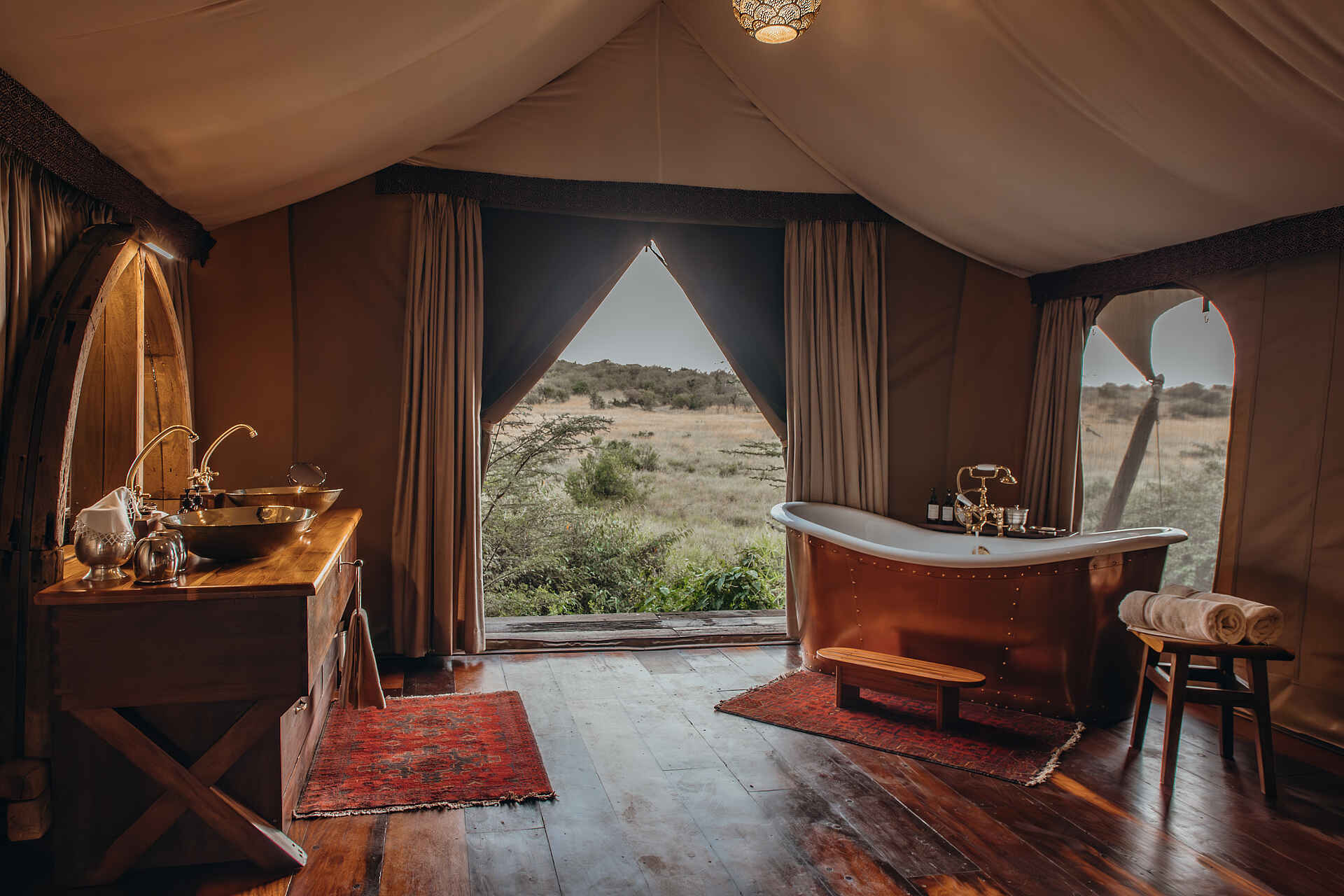 The Sambuk Suite at Mara Nyika Camp: Das Badezimmer