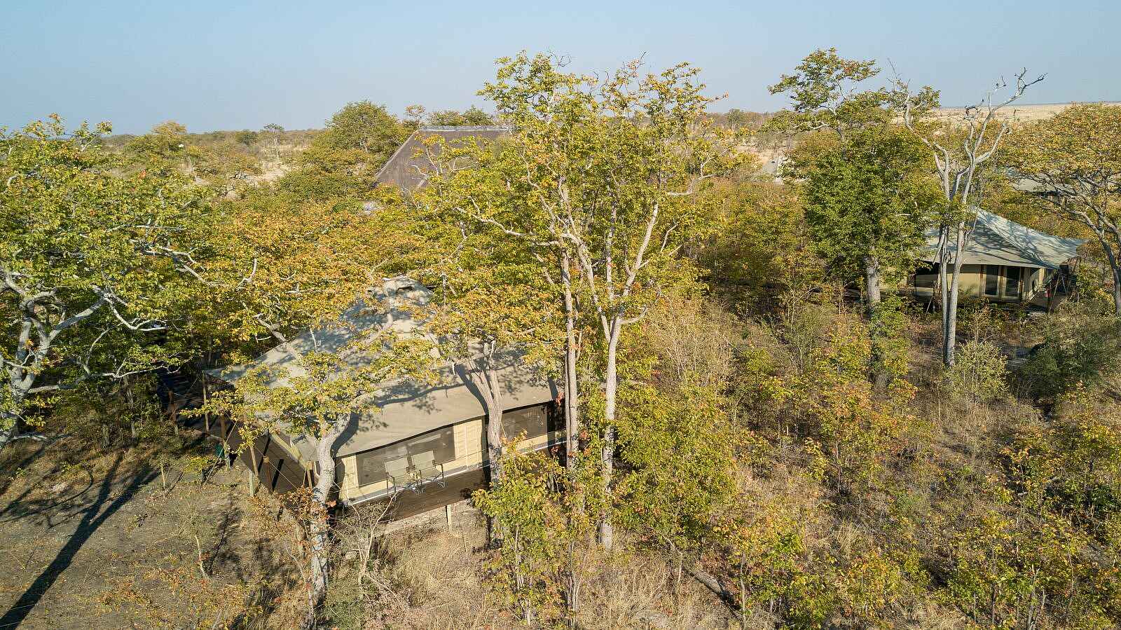 Camp Kuzuma: Luftbild einer Zeltsuite Camp Kuzuma: Luftbild einer Zeltsuite