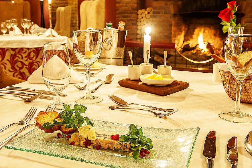 Arusha Coffee Lodge: Gedeckter Tisch Arusha Coffee Lodge: Gedeckter Tisch