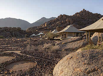 Wolwedans Boulders Camp: Zeltreihe