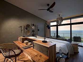 Bumi Hills Safari Lodge: Lake View Suite - Doppelbett Bumi Hills Safari Lodge: Lake View Suite - Doppelbett