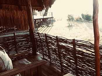 North Luangwa River Lodge and Camp: Private veranda North Luangwa River Lodge and Camp: Private veranda