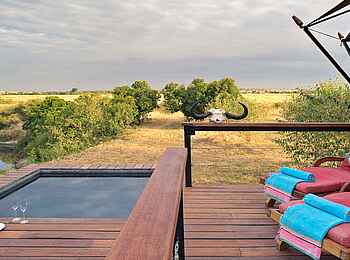 Olare Mara Kempinski: Plunge Pool und Liegestühle
