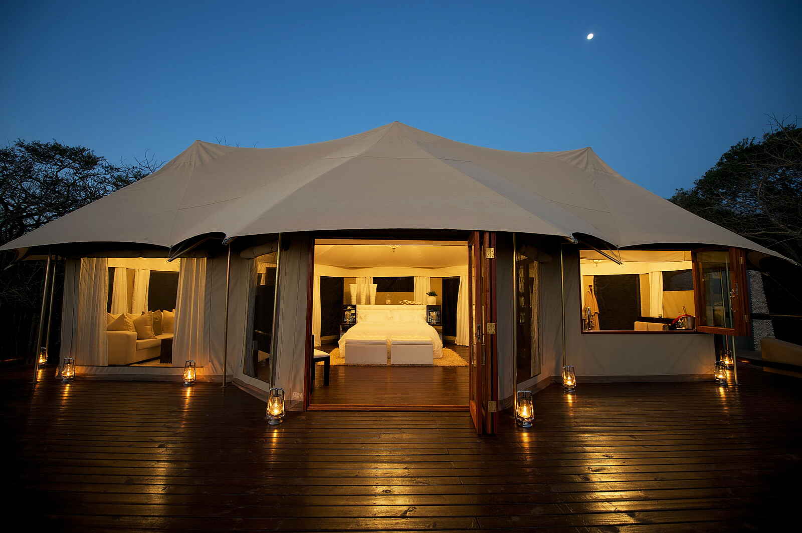 Thanda Tented Camp: Ein Gästezelt von außen Thanda Tented Camp: Ein Gästezelt von außen