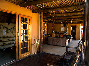 !Xaus Lodge: Zugang zum Souvenirshop !Xaus Lodge: Zugang zum Souvenirshop