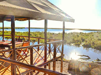 Camp Linyanti: Vorbau mit Blick Camp Linyanti: Vorbau mit Blick