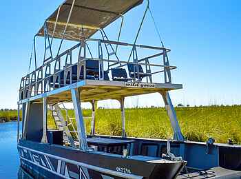 MmaTsebe Tented Camp: Wild Goose Boat