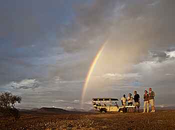 Palmwag Lodge: Regenbogen über Palmwag