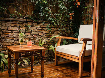 The Retreat Hotel: Deluxe King Room Terrasse The Retreat Hotel: Deluxe King Room Terrasse