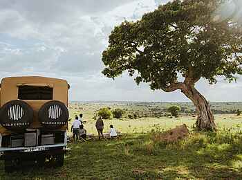 Wilderness Usawa Serengeti: Pause bei einer Pirschfahrt Wilderness Usawa Serengeti: Pause bei einer Pirschfahrt