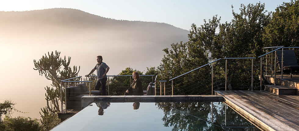 Kariega Settlers Drift Lodge: Pool am Morgen