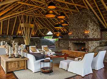 Legendary Mwiba Lodge: Große Lounge Legendary Mwiba Lodge: Große Lounge