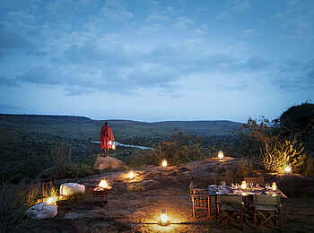 Loisaba Star Beds: Buschdinner Loisaba Star Beds: Buschdinner