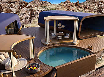 Luna Namib Collection: Blick auf Terrasse und Pool