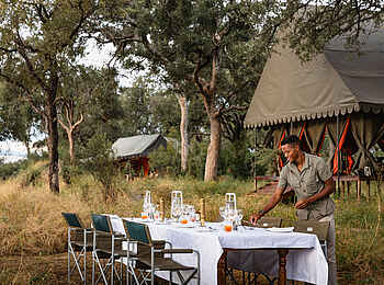 Mbamba: Dinner unter freiem Himmel Mbamba: Dinner unter freiem Himmel