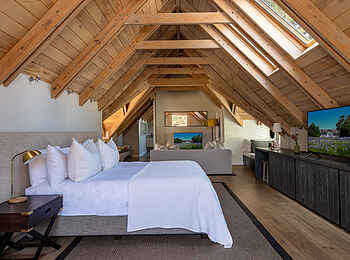 Mont Rochelle Hotel and Vineyard: Manor House Loft Suite Schlafbereich