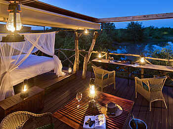 Motswari Game Lodge: Giraffe's Nest bei Nacht
