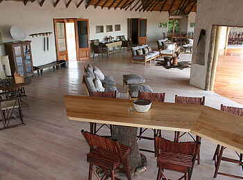 Nxai Pan Camp: Bar und Lounge