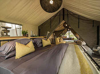 Gomoti Plains Camp: Luxury Family Tent Bett