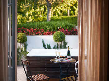 Leeu Estates: Pomegranate Cottage Terrasse