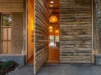 Munazi Lodge: Eingangsbereich Lodge