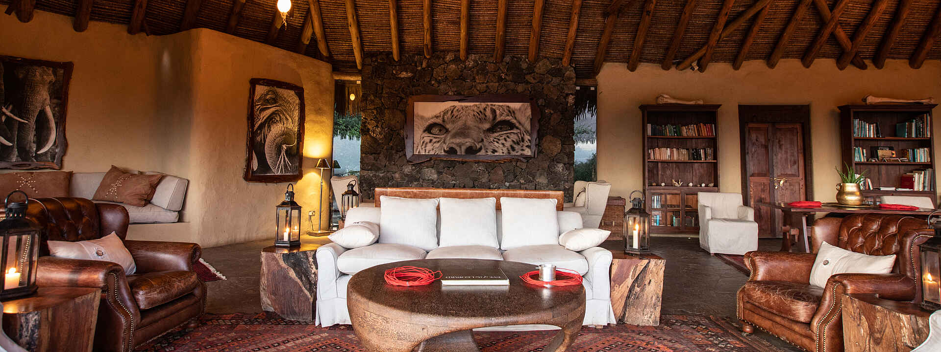 Die Lounge der Ol Donyo Lodge