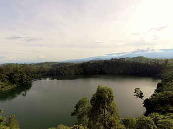 Papaya Lake Lodge: Lake Nyantonde