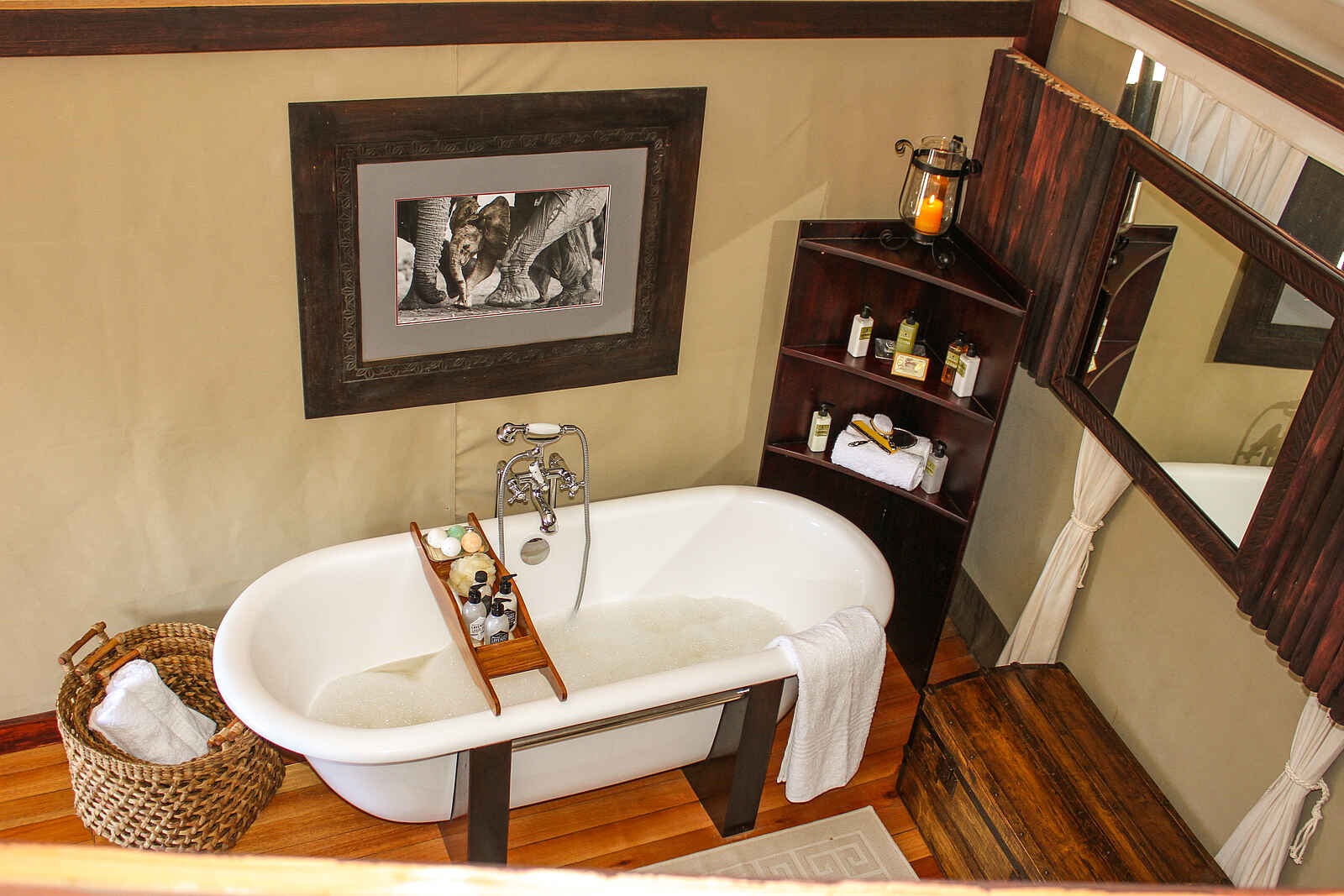 Zambezi Sands: Badewanne Zambezi Sands: Badewanne