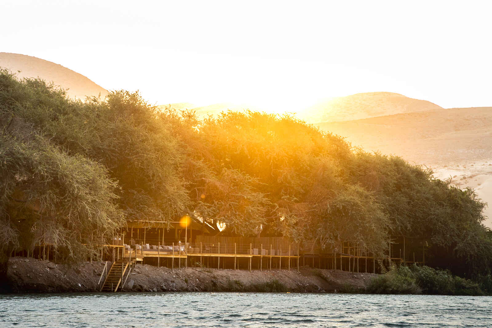 Serra Cafema: Blick auf die Hauptlodge Serra Cafema: Blick auf die Hauptlodge