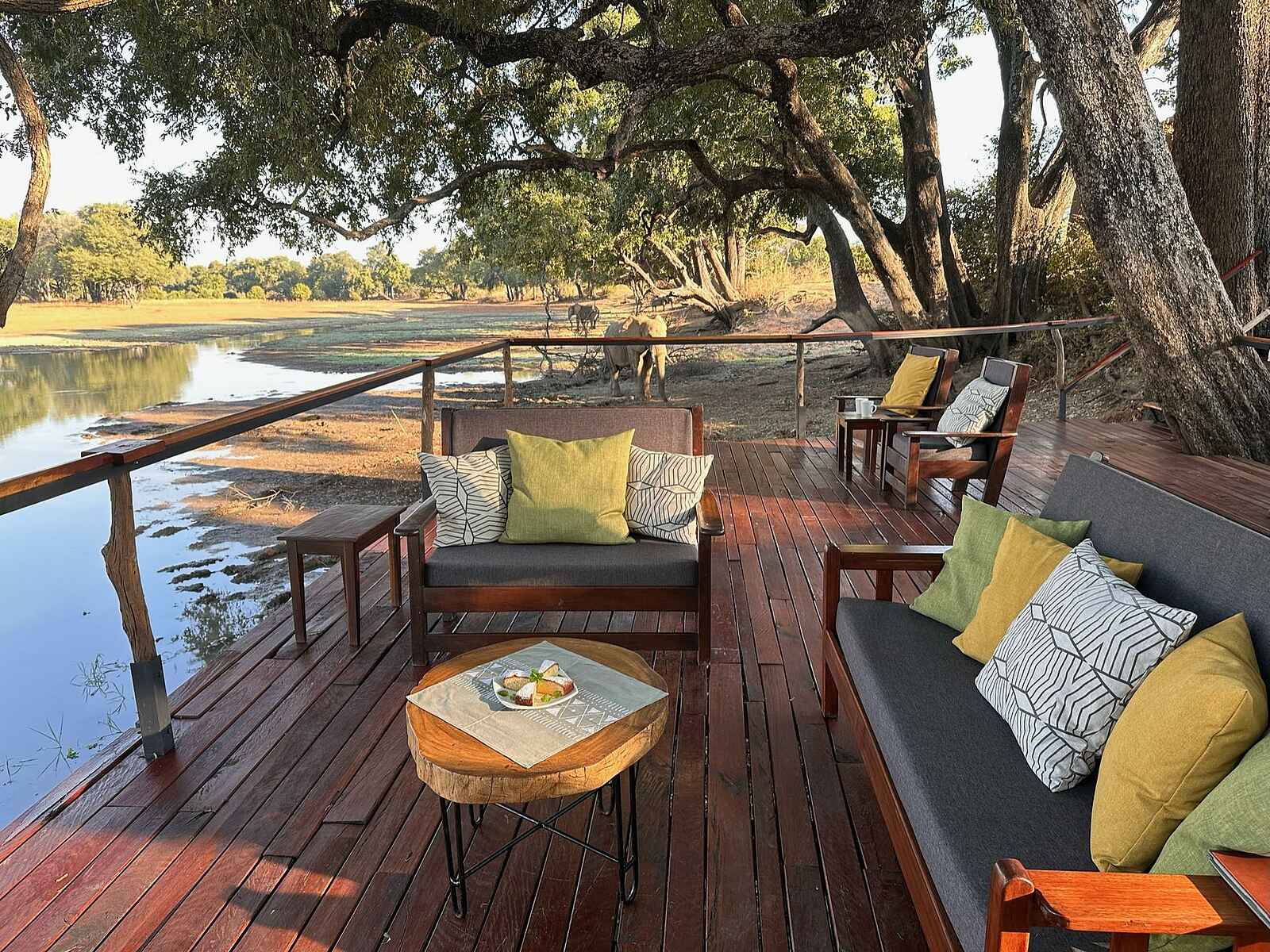 Big Lagoon Camp: Das Aussichtsdeck Big Lagoon Camp: Das Aussichtsdeck