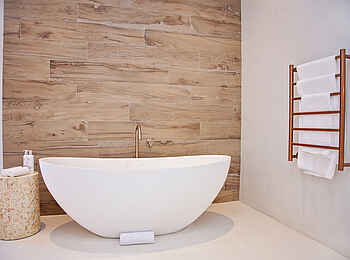 La Petite Ferme Boutique Hotel: Manor House Suite Badezimmer