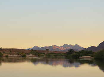 Okahirongo River Camp: Der majestätische Kunene Okahirongo River Camp: Der majestätische Kunene