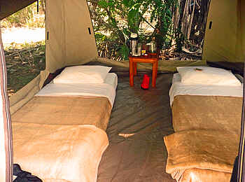 Selous Impala Camp: Zeltinneres beim Campen