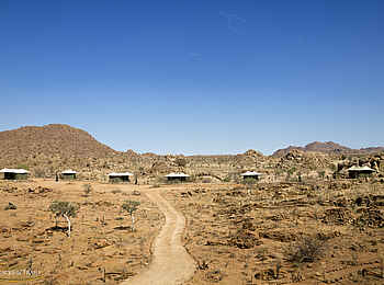 Ozondjou Trails: Zeltunterkünfte in der Landschaft