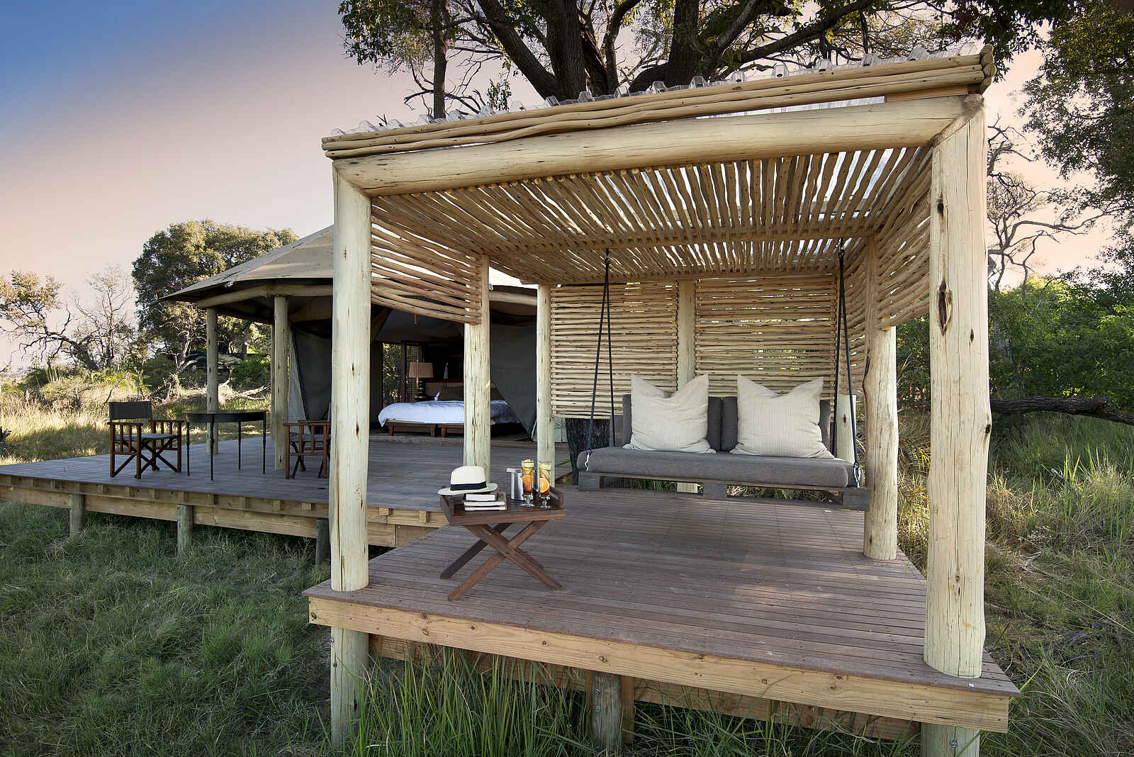 Nxabega Okavango Tented Camp: Private Terrasse Nxabega Okavango Tented Camp: Private Terrasse