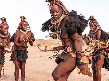 Hoanib Elephant Camp: Besuch eines Himba Dorfes