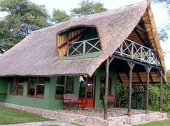 Kiambi Camp: Bar Kiambi Camp: Bar