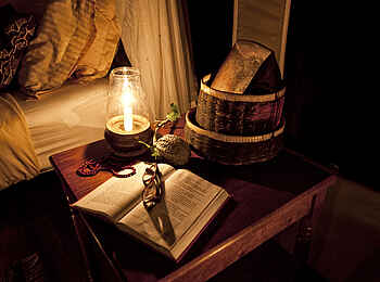 Tarangire River Camp: Kerze im Gästezelt Tarangire River Camp: Kerze im Gästezelt