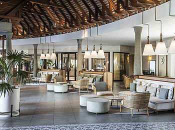 Trou Aux Biches Beachcomber Golf Resort & Spa: Empfangsbereich Trou Aux Biches Beachcomber Golf Resort & Spa: Empfangsbereich