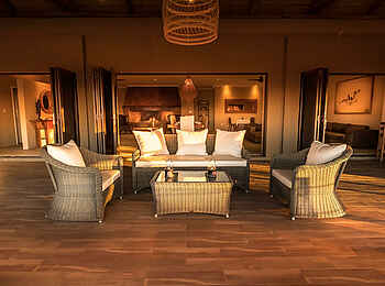 Bagatelle Kalahari Boutique Farmhouse: Terrasse Bagatelle Kalahari Boutique Farmhouse: Terrasse